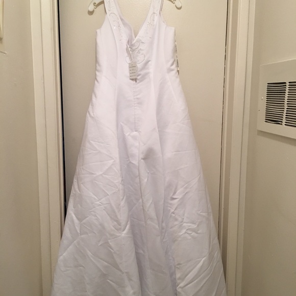 Wedding dress - Picture 4 of 4